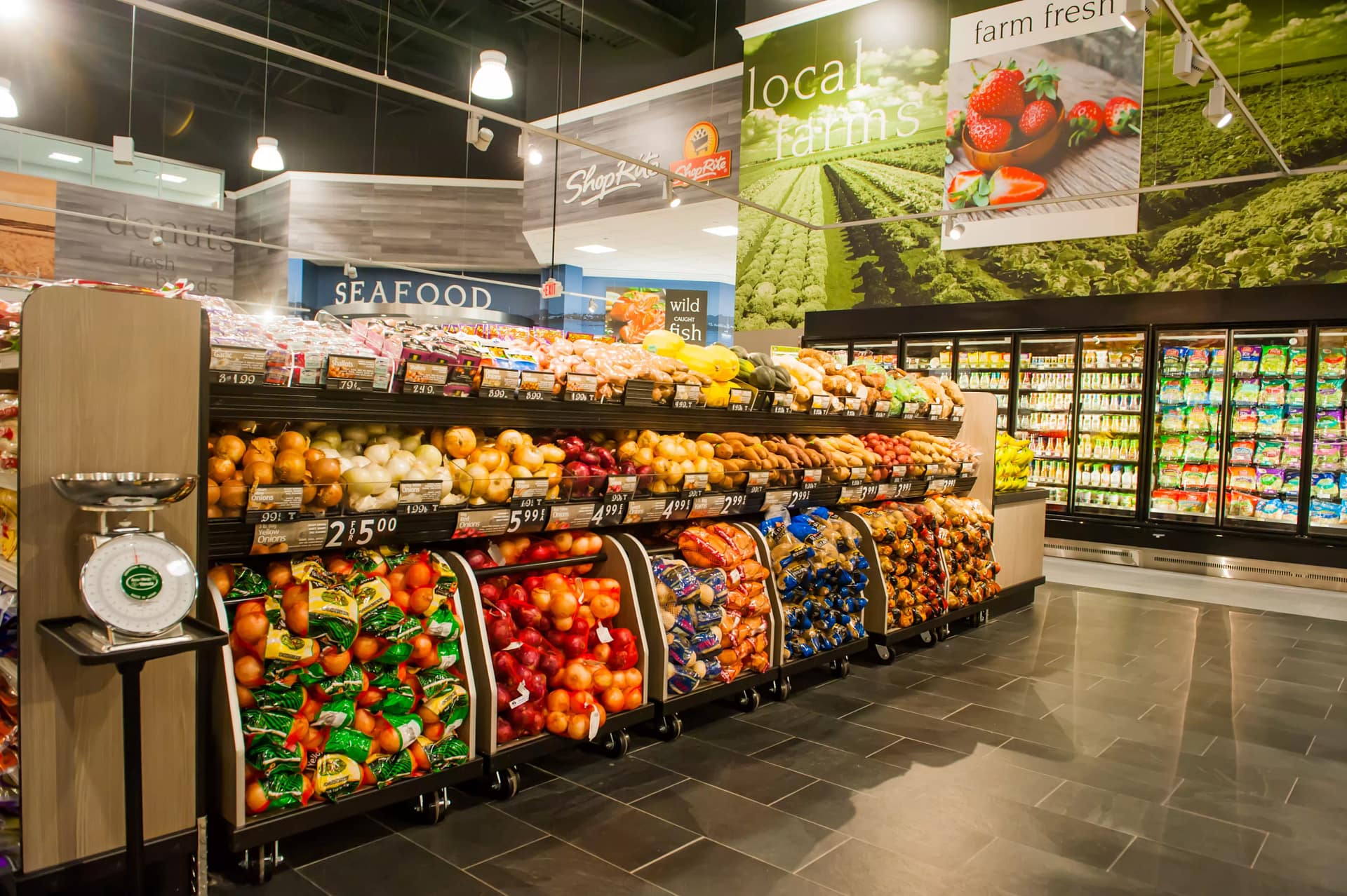 Best Grocery Store Digital Signage of 2023 (Ultimate Guide) AIScreen